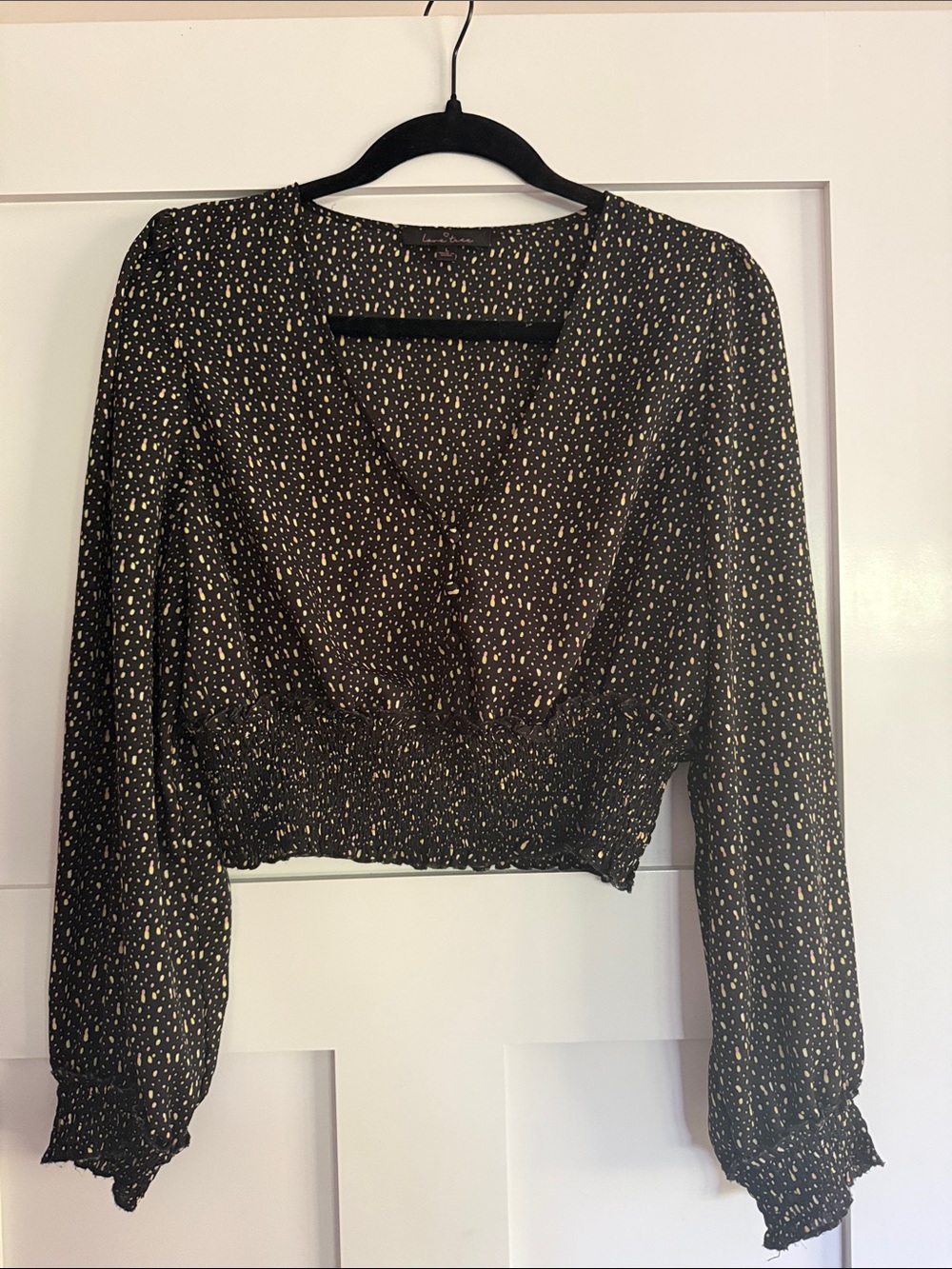 Love Tree Black and Confetti Long-Sleeve Button Up V Neck Women's Crop Top